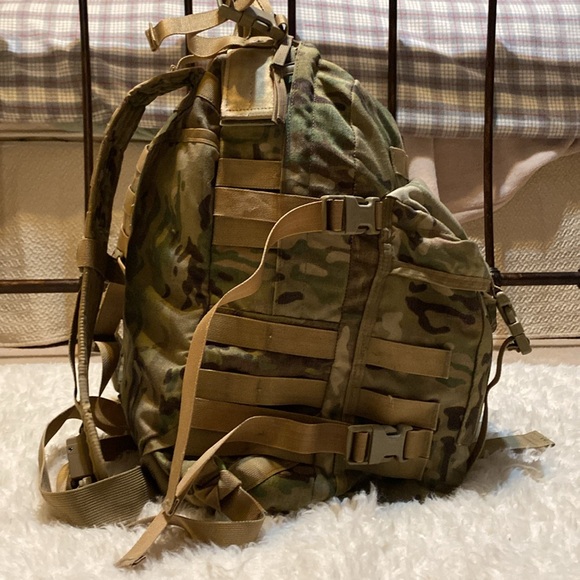 U.S. army small ruck sack standard issue multi cam - Picture 3 of 6